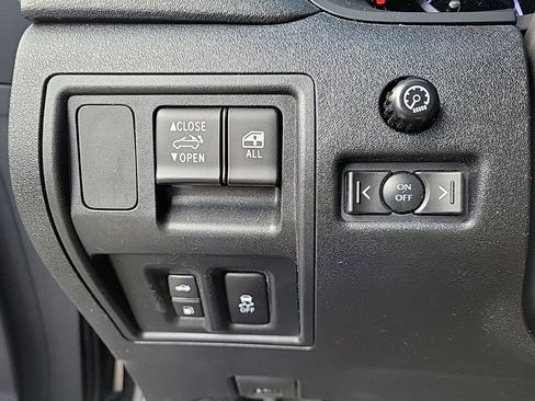 Used 2013 Lexus IS 250C image 23