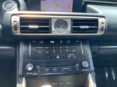 Used 2014 Lexus IS 250 w/ Luxury Package w/Gray Wood RWD image 29