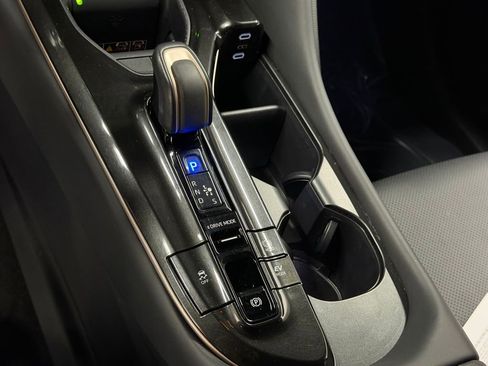 Used 2025 Toyota Crown Signia image 34