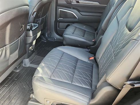 Used 2024 Kia Telluride SX Prestige X-Line image 9