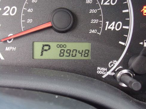 Used 2012 Toyota Corolla L image 28