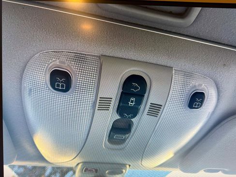 Used 2005 Mercedes-Benz S 55 AMG image 38