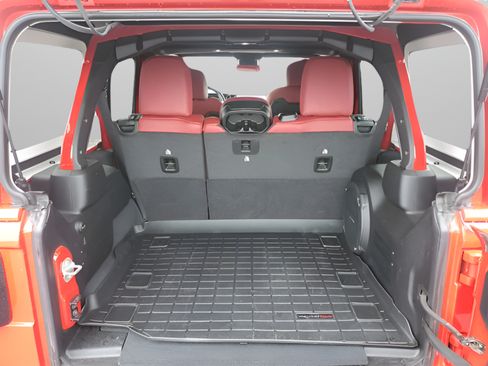 Used 2024 Jeep Wrangler Unlimited Rubicon 392 AWD/4WD image 7