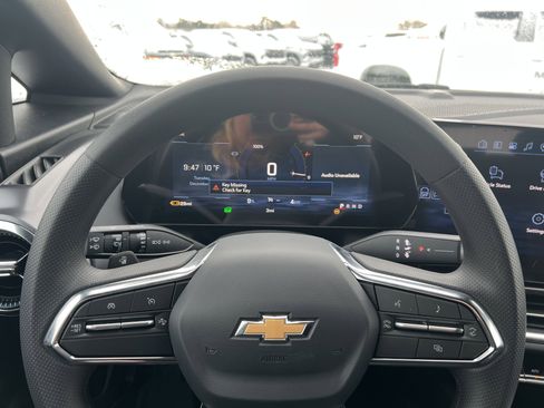 New 2026 Chevrolet Equinox EV LT image 6