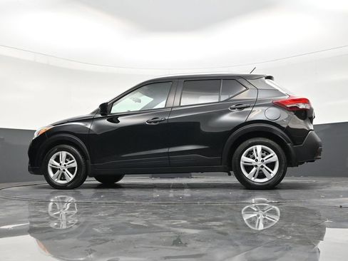 Used 2018 Nissan Kicks S FWD image 21