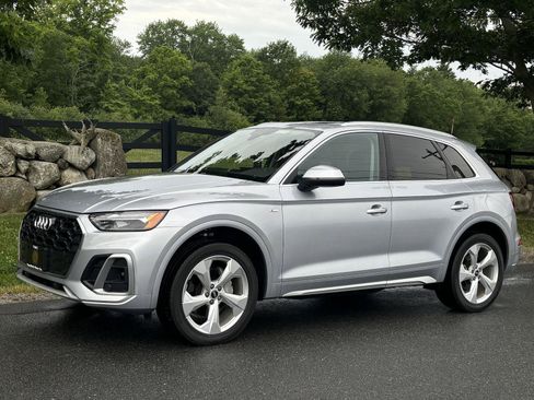 Used 2023 Audi Q5 2.0T Premium Plus w/ Premium Plus Package AWD/4WD image 27