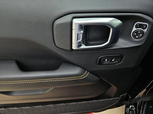 New 2026 Jeep Gladiator Sport AWD/4WD image 16