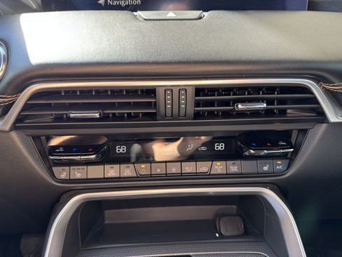 Used 2024 MAZDA CX-90 3.3 Turbo S w/ Premium Package image 22