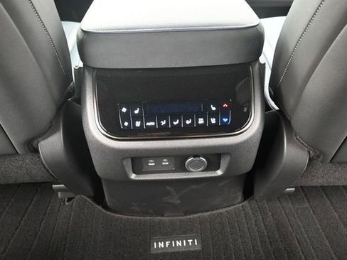 New 2026 INFINITI QX80 4WD image 32