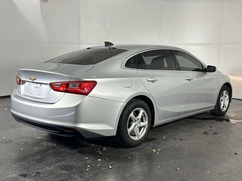 Used 2017 Chevrolet Malibu LS image 8