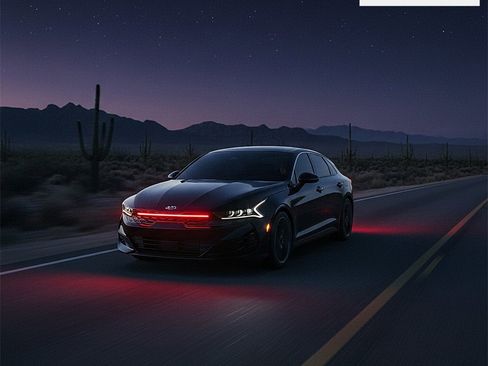 Used 2023 Kia K5 LXS image 1