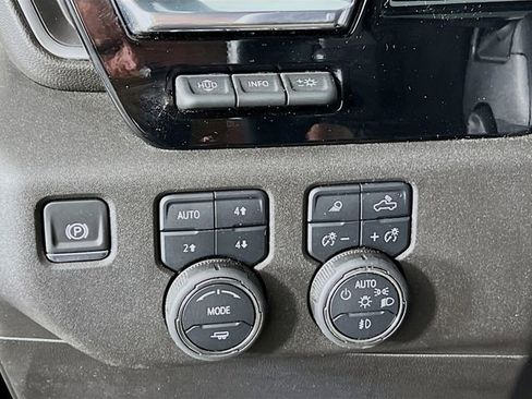 Certified 2025 Chevrolet Silverado 1500 High Country w/ Midnight Edition image 9