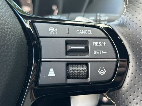 Certified 2025 Acura ADX A-Spec image 32