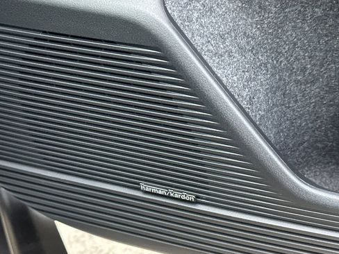 New 2026 Subaru Outback Touring image 21