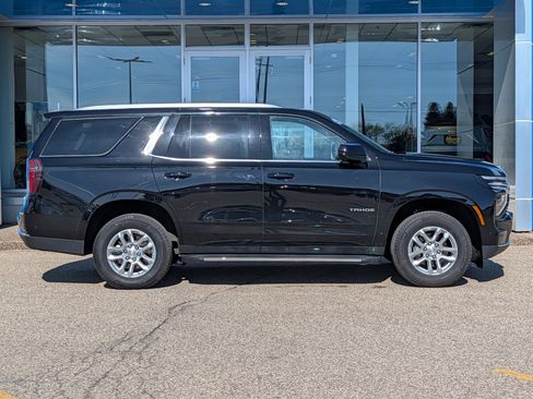 Certified 2025 Chevrolet Tahoe LT AWD/4WD image 2