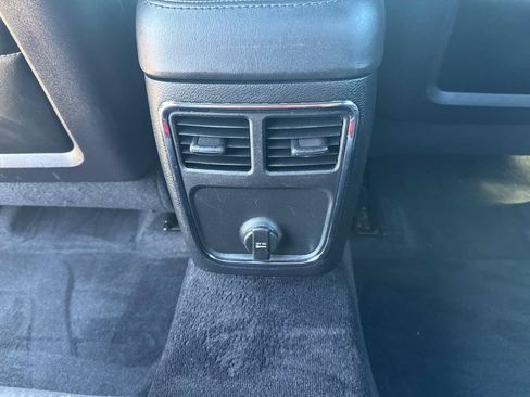 Used 2014 Dodge Charger SXT RWD image 13