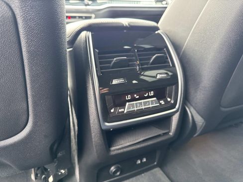 Used 2026 BMW X7 xDrive40i AWD/4WD image 17