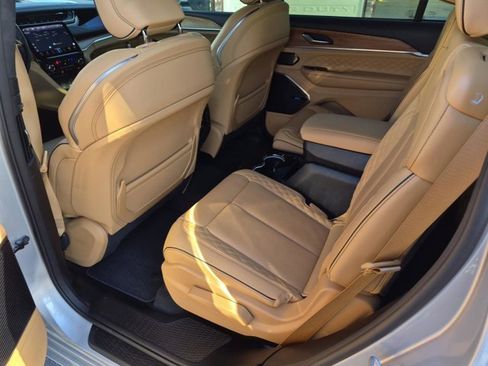 Used 2024 Jeep Grand Cherokee L Summit image 14