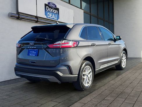 Certified 2022 Ford Edge SEL w/ Convenience Package image 3