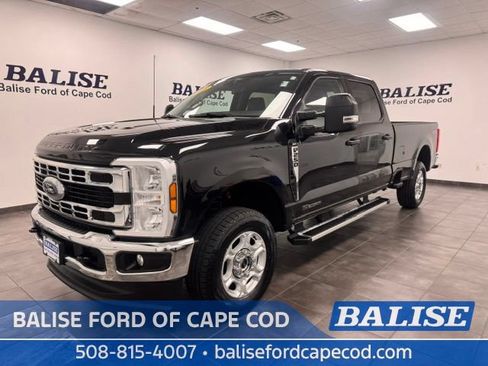 Used 2025 Ford F250 XLT AWD/4WD image 3