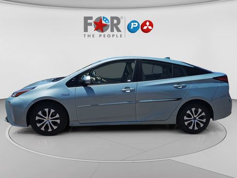 Used 2020 Toyota Prius XLE AWD/4WD image 23