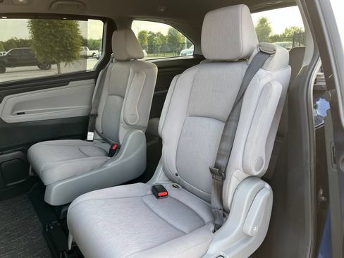 Used 2021 Honda Odyssey EX image 24