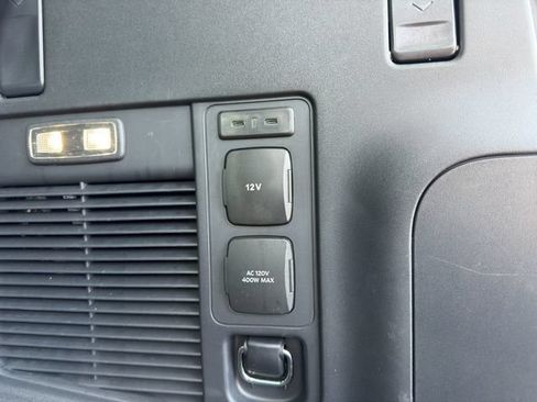 Used 2025 Lincoln Navigator Black Label AWD/4WD image 17