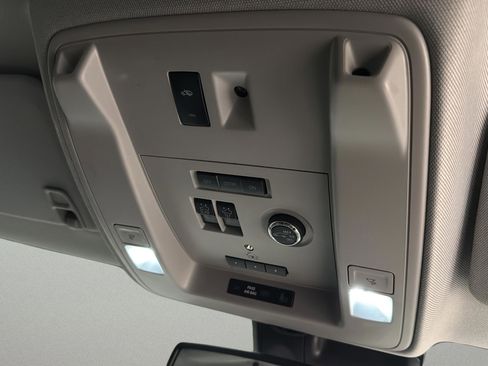 Used 2020 GMC Yukon Denali w/ Denali Ultimate Package image 19