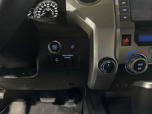 Certified 2021 Toyota Tundra Limited w/ Limited Premium Package AWD/4WD image 35