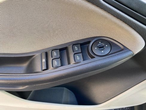 Used 2012 Ford Focus SE image 12