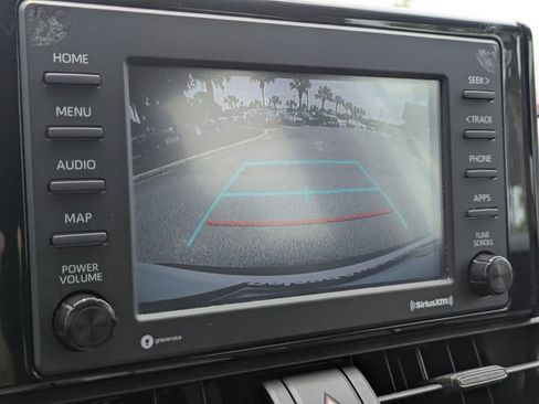 Used 2021 Toyota RAV4 XLE FWD image 22