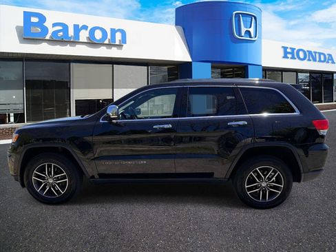 Used 2018 Jeep Grand Cherokee Limited AWD/4WD image 3