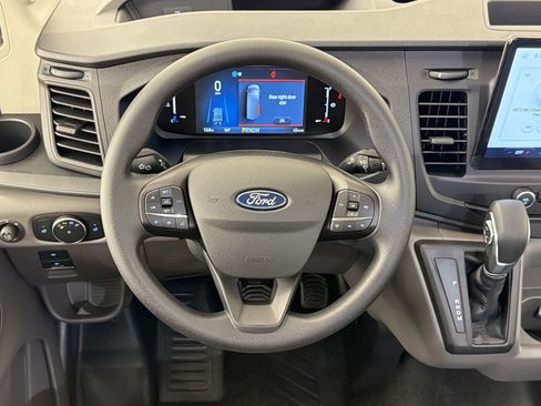 New 2026 Ford Transit 250 148 Medium Roof RWD image 19