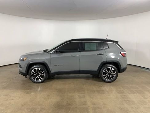 Used 2023 Jeep Compass Limited AWD/4WD image 16