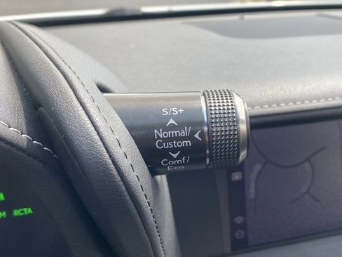 Used 2021 Lexus LC 500 Convertible w/ Touring Package RWD image 28