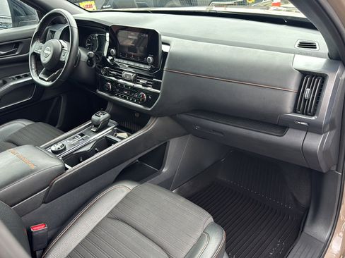 Used 2023 Nissan Pathfinder Rock Creek AWD/4WD image 11