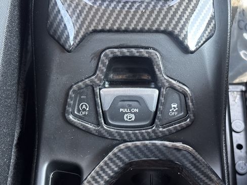 Used 2023 Jeep Renegade Latitude w/ Premium Group AWD/4WD image 13