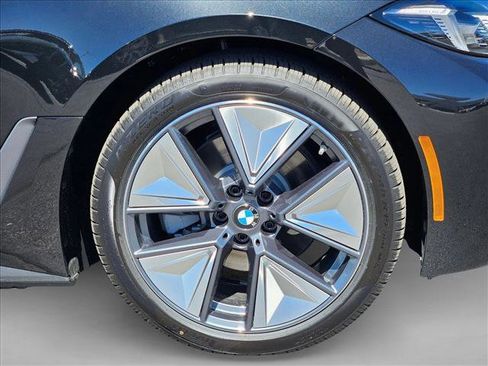 New 2026 BMW i4 eDrive40 image 10