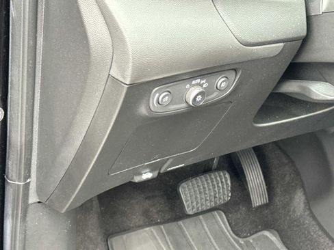 Used 2023 Buick Encore GX Select w/ Experience Buick Package image 13