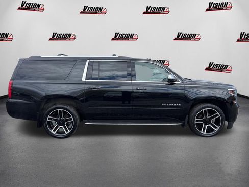 Used 2018 Chevrolet Suburban Premier AWD/4WD image 4