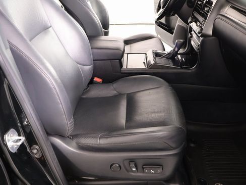 Used 2023 Lexus GX 460 Luxury w/ Sport Design Package image 15