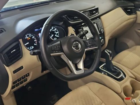 Used 2019 Nissan Rogue SV AWD/4WD image 9