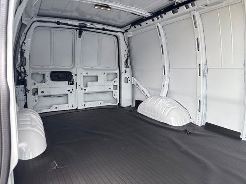 New 2025 Chevrolet Express 2500 Extended w/ Enhanced Convenience Package image 13
