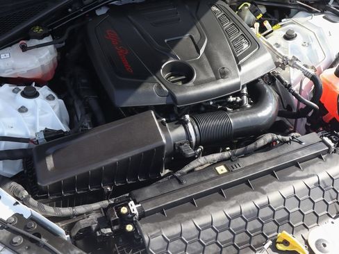 Used 2019 Alfa Romeo Giulia RWD image 13