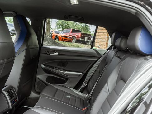 Used 2023 Volkswagen Golf R AWD/4WD image 23
