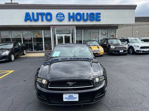 Used 2014 Ford Mustang Coupe image 2