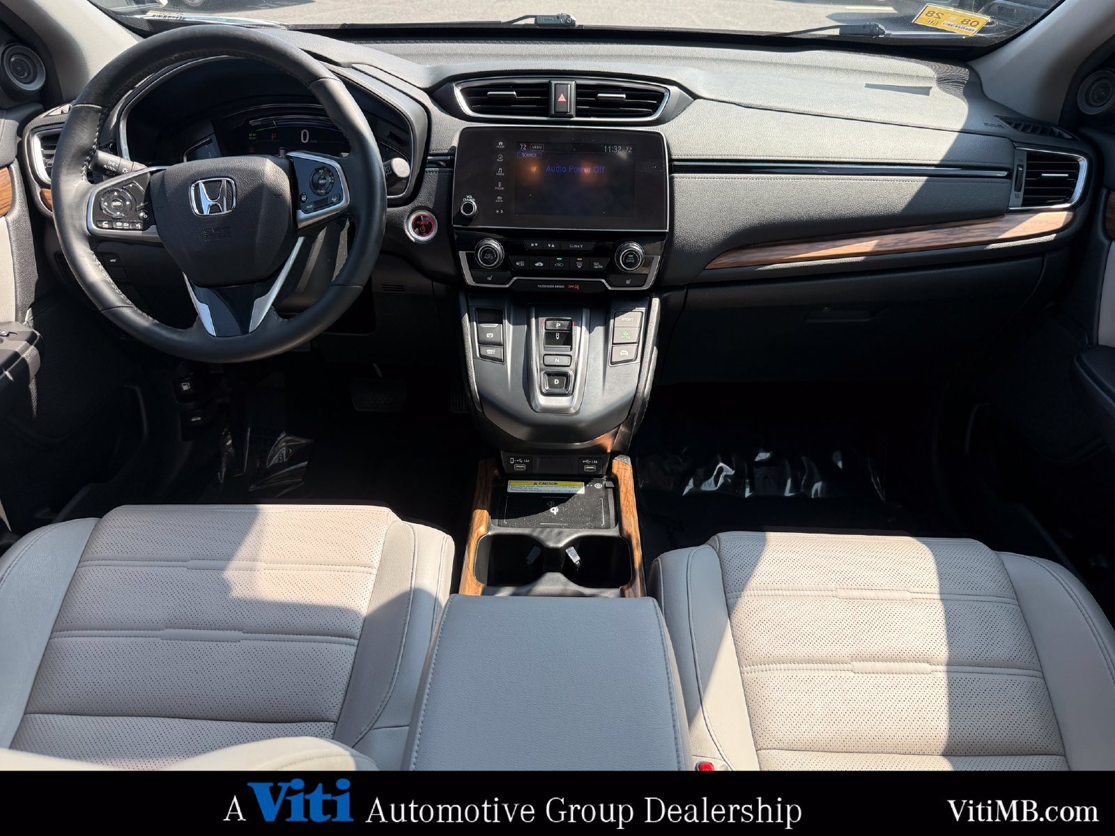 Used 2020 Honda CR-V Touring image 2