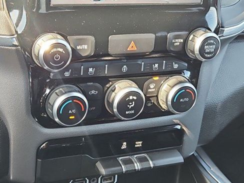 Used 2024 RAM 1500 Laramie RWD image 18