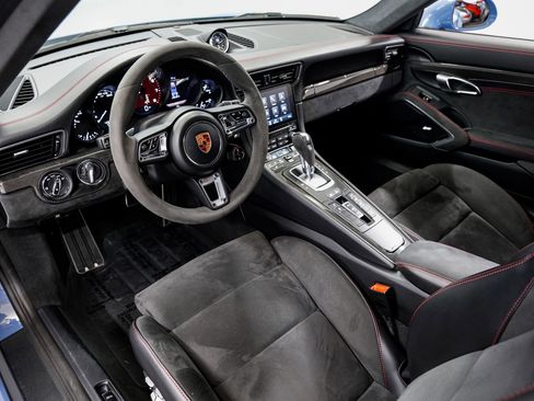 Used 2019 Porsche 911 Carrera 4 GTS AWD/4WD image 10