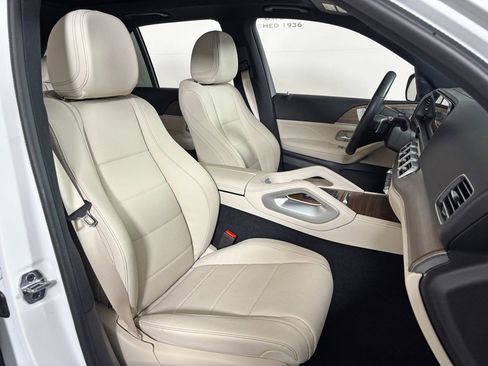 Certified 2025 Mercedes-Benz GLE 450 4MATIC image 16